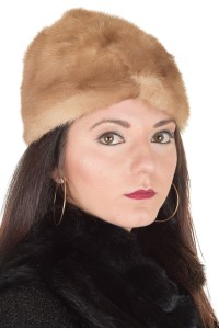Страхотна дамска шапка от естествен косъм
