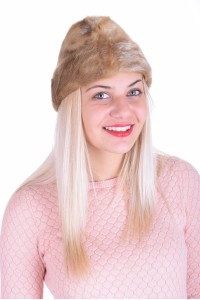 Дамска шапка от естествен косъм шапката е от тюлен.