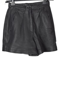 Moderne Hose für Damen aus Echtleder