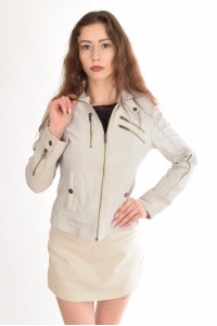Aktuelle Jacke für Damen aus Echtleder